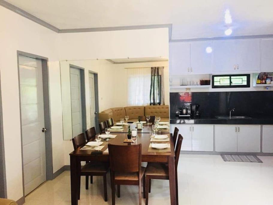 A Unique And Cozy Wholehouse In Babak Samal Island Villa Buitenkant foto