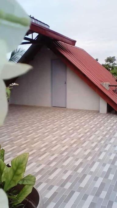 A Unique And Cozy Wholehouse In Babak Samal Island Villa Buitenkant foto