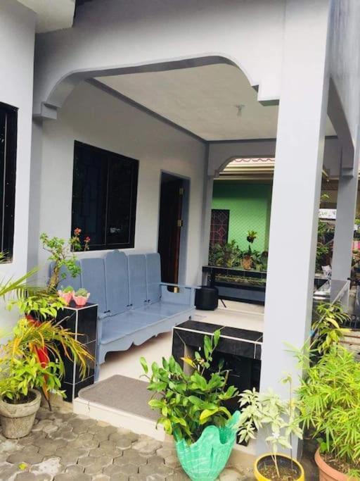 A Unique And Cozy Wholehouse In Babak Samal Island Villa Buitenkant foto